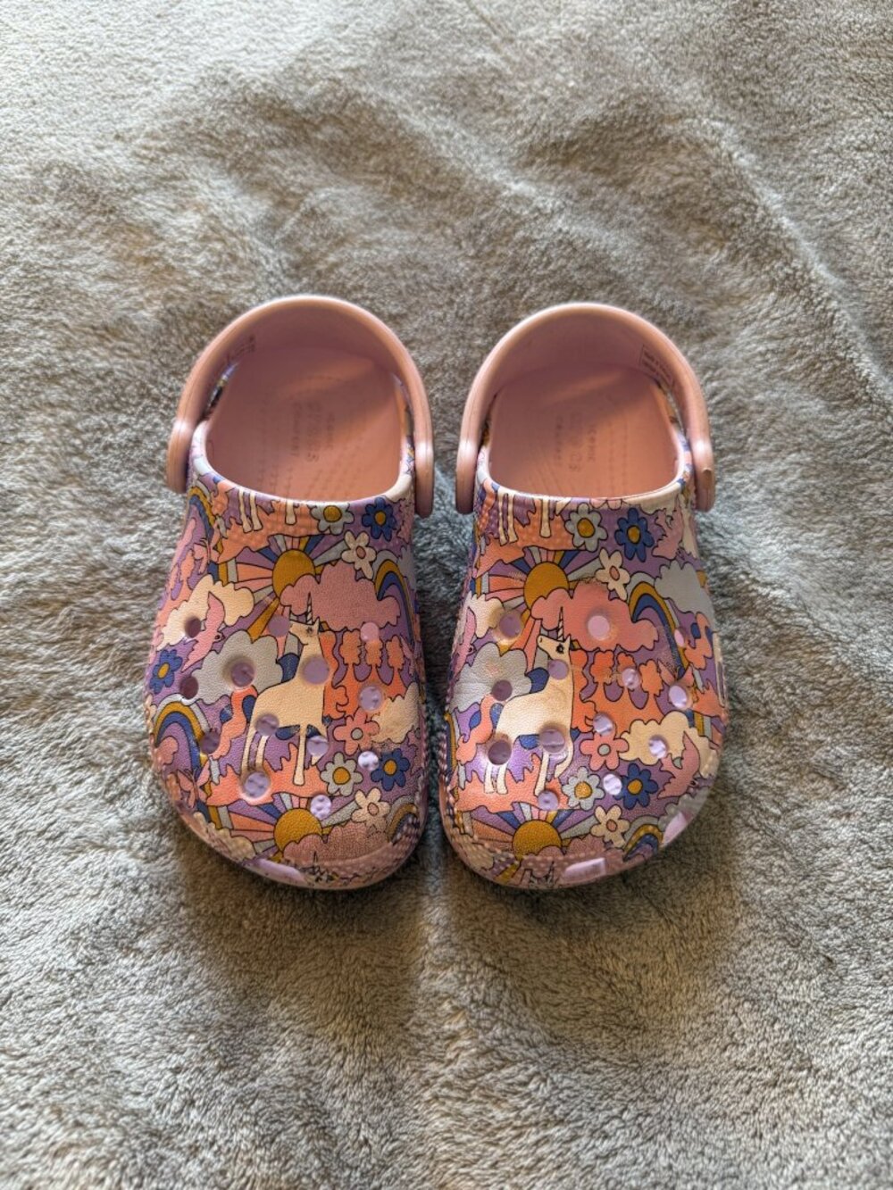 Crocs Classic Rainbow Unicorn Graphic Clog Kids C10 Pink